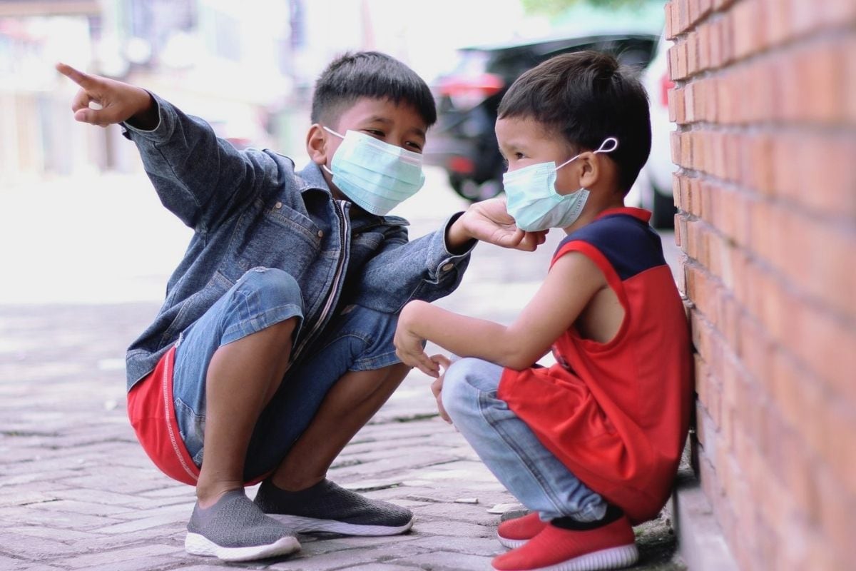 Une étude montre que les enfants présentent peu de symptômes par rapport à un adulte infecté par la COVID-19