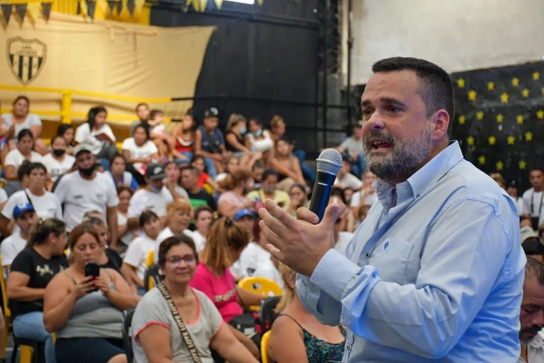 DANIEL MENENDEZ BARRIOS STEHEND
