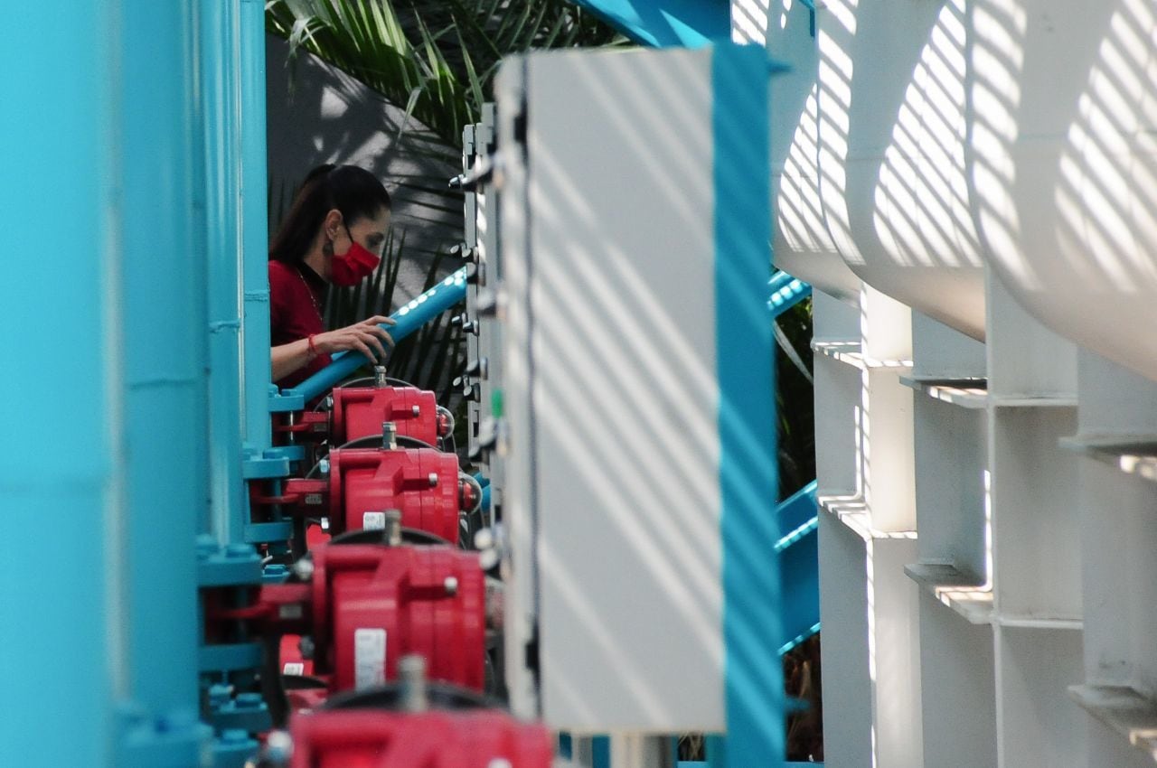 Claudia Sheinbaum, Regierungschefin der Hauptstadt, kommt zur Einweihung der Wasseraufbereitungsanlage.