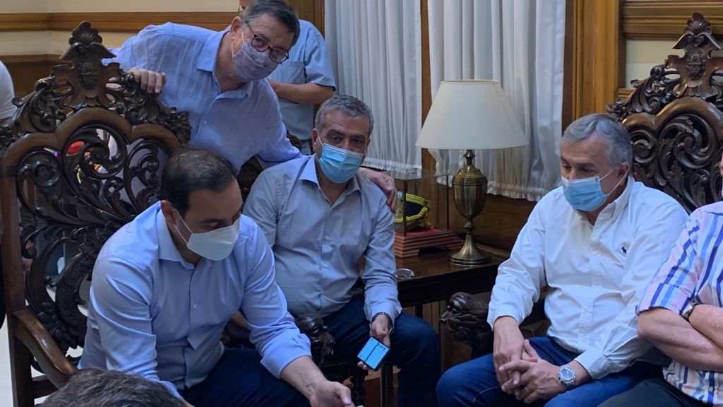 Gerardo Morales with Gustavo Valdés and Facundo Manes