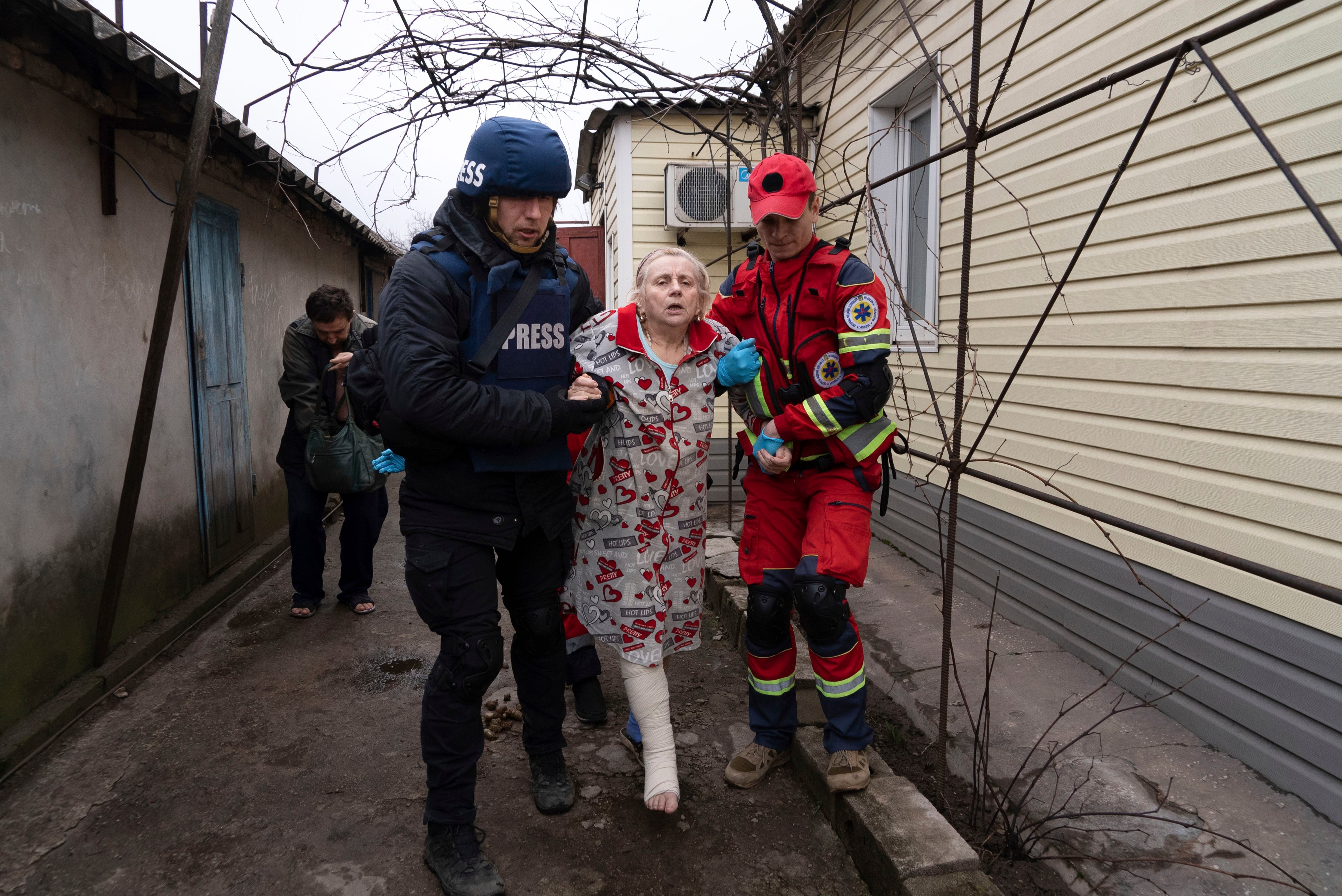 Escape from Mariupol - Jornalistas - Rússia Ucrânia War