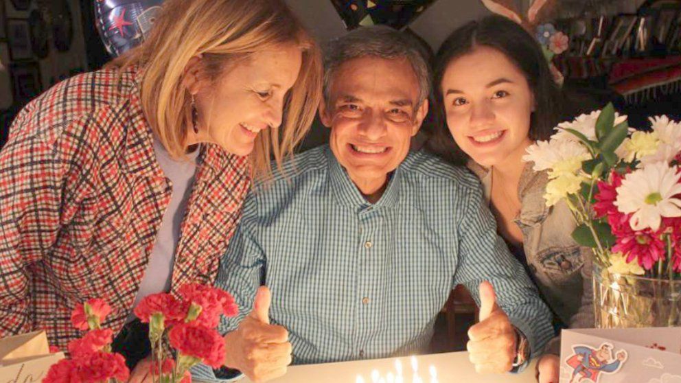 José José verbrachte seine letzten Jahre bei Sara Salazar und Sarita Sosa (Foto: Instagram @josejoseoficial)