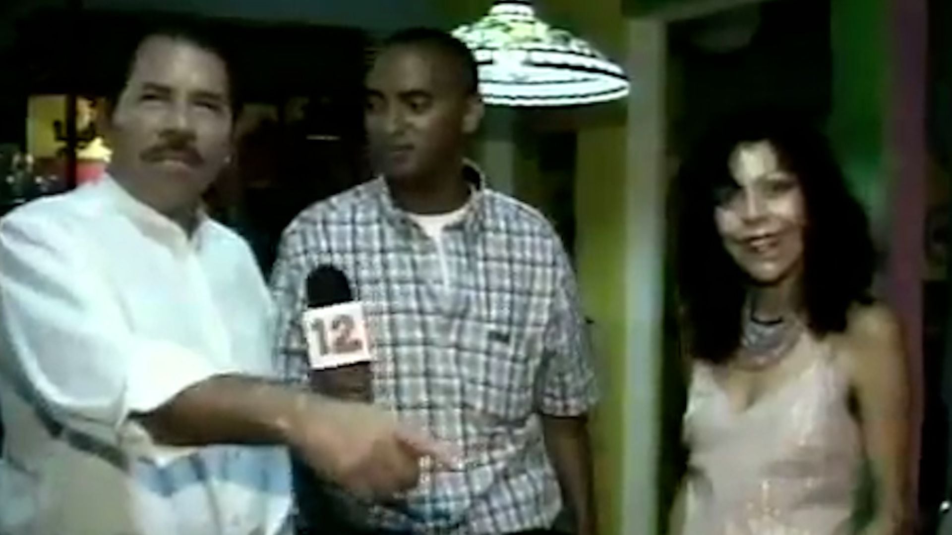 Arturo McFields zeigt das Haus von Daniel Ortega und Rosario Murillo